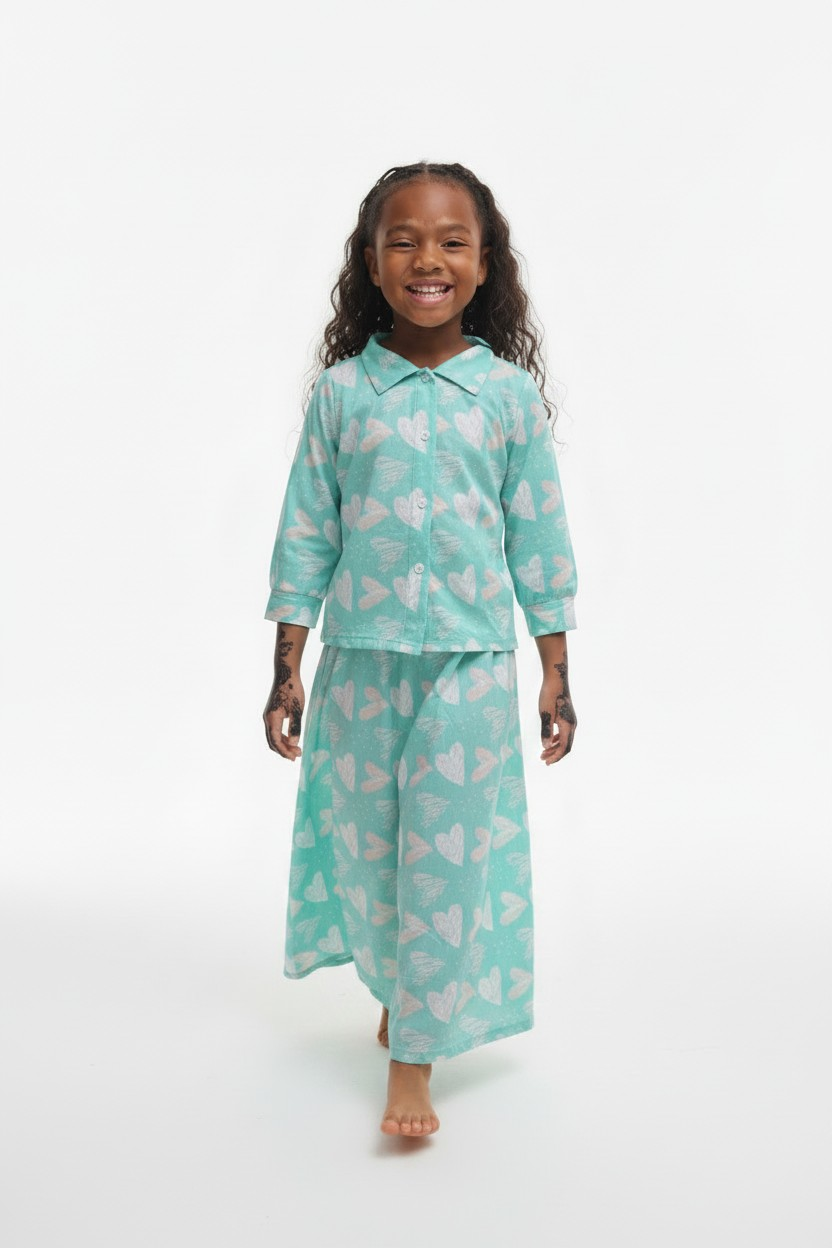 The Qalb Pajama Set — Girls’ Turquoise Heart-Print Two-Piece Pajamas with White Hijab