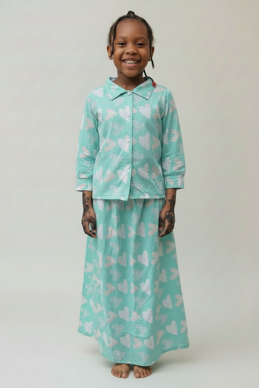The Qalb Pajama Set — Girls’ Turquoise Heart-Print Two-Piece Pajamas with White Hijab